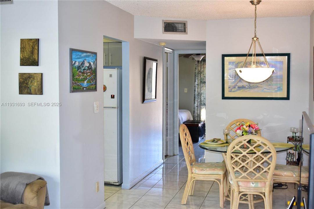 For Sale: $99,999 (1 beds, 1 baths, 590 Square Feet)