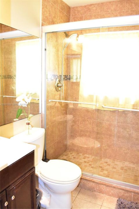 For Sale: $99,999 (1 beds, 1 baths, 590 Square Feet)