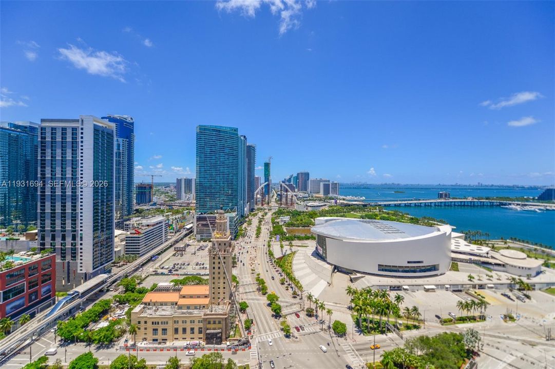 For Sale: $595,000 (1 beds, 1 baths, 442 Square Feet)