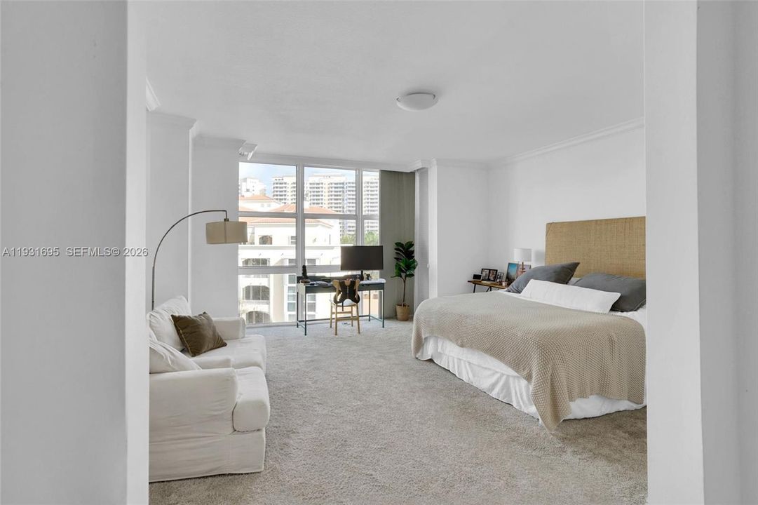 En Renta: $13,500 (3 camas, 3 baños, 2220 Pies cuadrados)