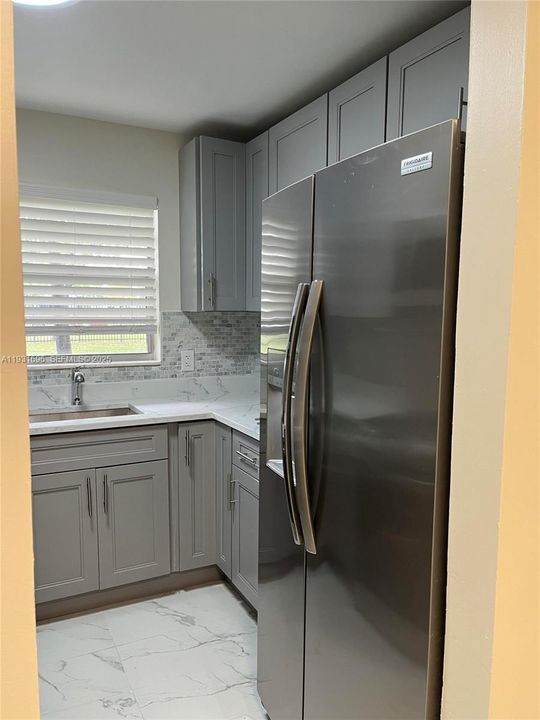 出租: $1,700 (1 贝兹, 1 浴室, 600 平方英尺)