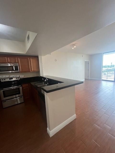 For Sale: $265,000 (2 beds, 2 baths, 1189 Square Feet)