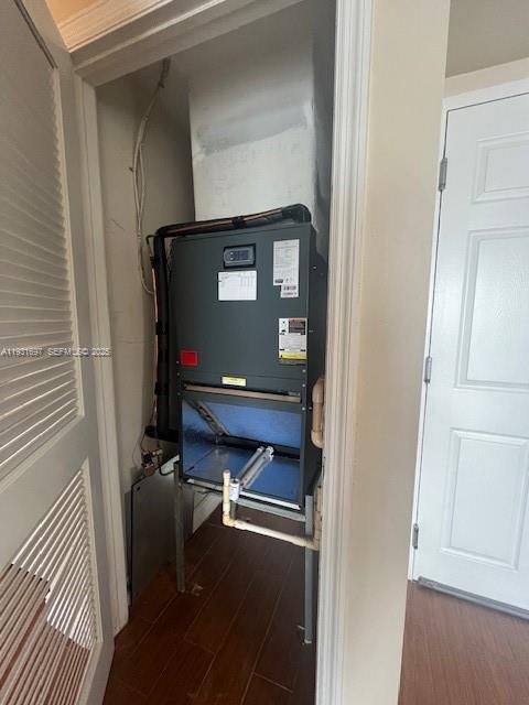 For Sale: $265,000 (2 beds, 2 baths, 1189 Square Feet)