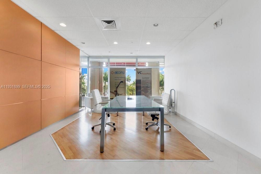 出租: $20 (0 贝兹, 0 浴室, 0 平方英尺)