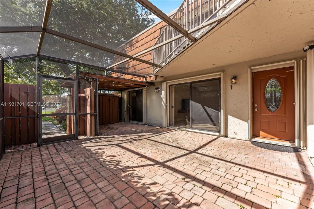 На продажу: $459,000 (3 спален, 2 ванн, 1654 Квадратных фут)