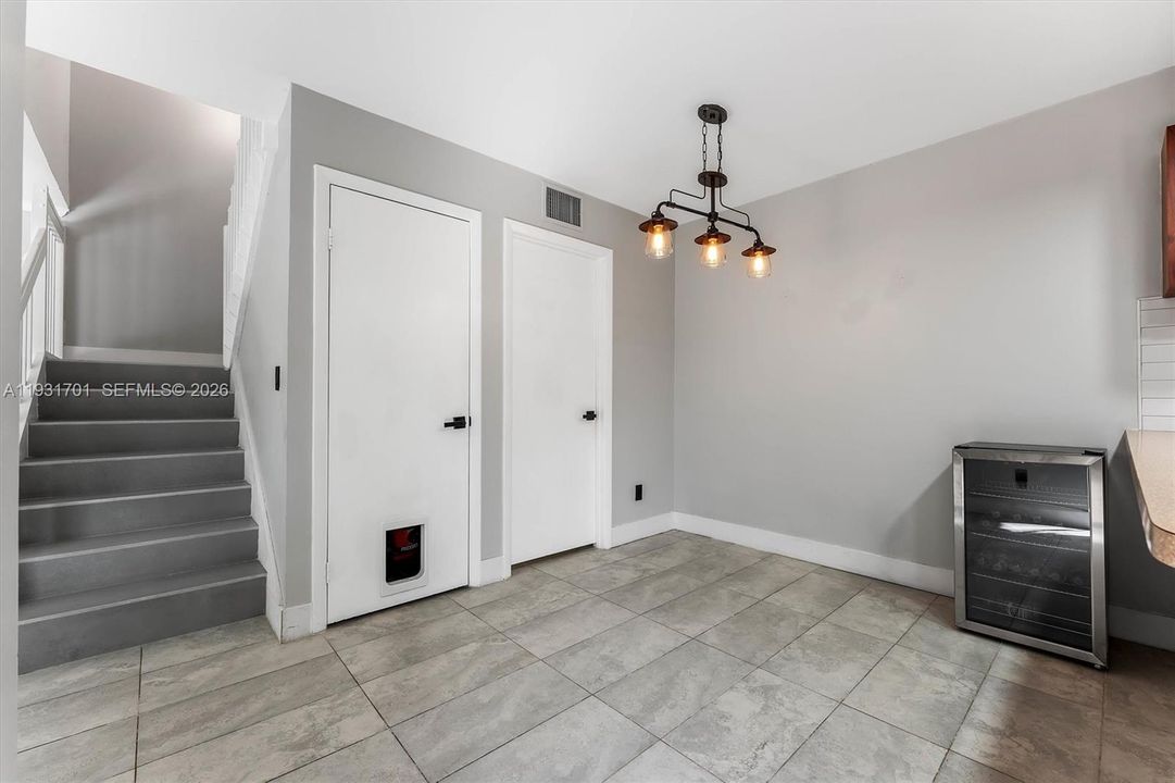 На продажу: $459,000 (3 спален, 2 ванн, 1654 Квадратных фут)