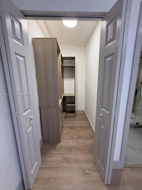 For Rent: $3,000 (2 beds, 2 baths, 1984 Square Feet)