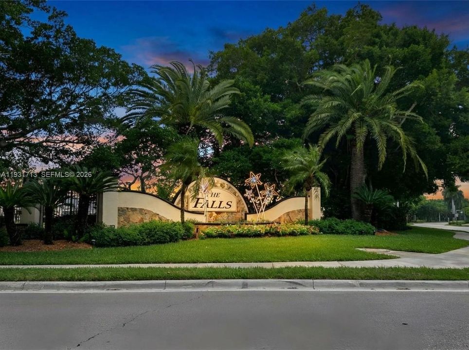 For Sale: $675,000 (3 beds, 2 baths, 1532 Square Feet)