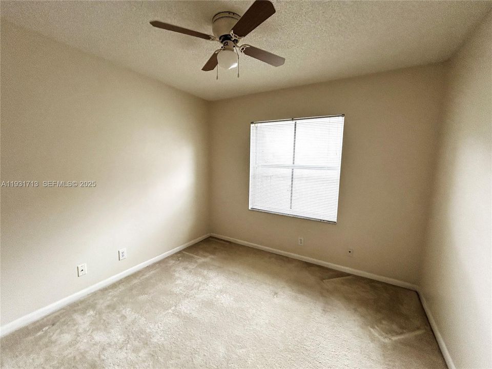 En Venta: $675,000 (3 camas, 2 baños, 1532 Pies cuadrados)