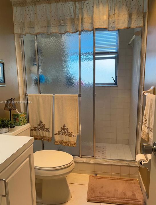 For Sale: $315,000 (3 beds, 2 baths, 1390 Square Feet)