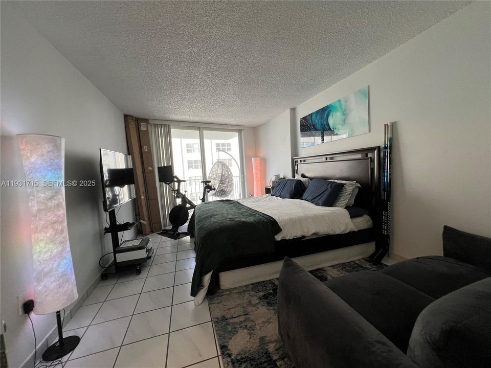 В аренду: $2,650 (1 спален, 1 ванн, 750 Квадратных фут)