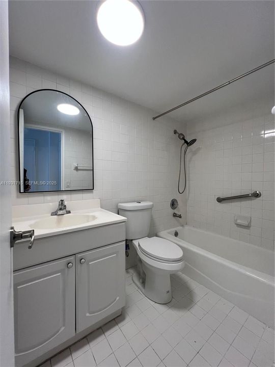 В аренду: $2,650 (1 спален, 1 ванн, 750 Квадратных фут)