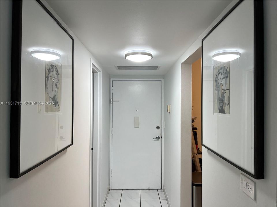 В аренду: $2,650 (1 спален, 1 ванн, 750 Квадратных фут)