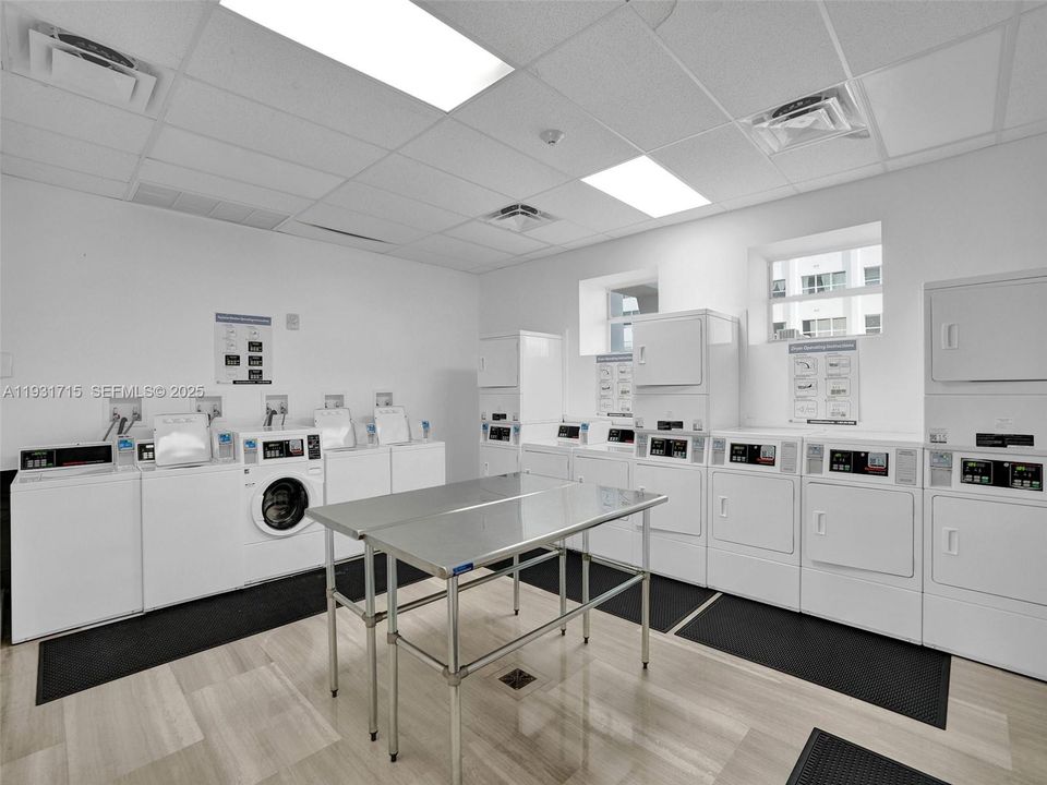 В аренду: $2,650 (1 спален, 1 ванн, 750 Квадратных фут)