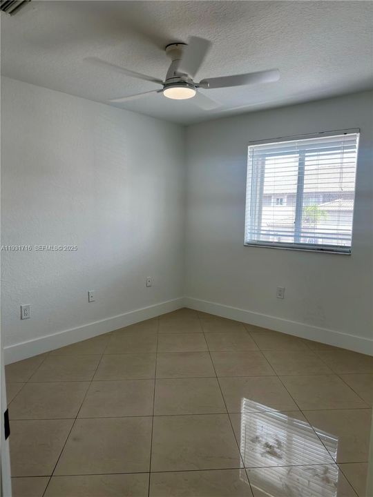For Rent: $2,850 (3 beds, 2 baths, 1330 Square Feet)