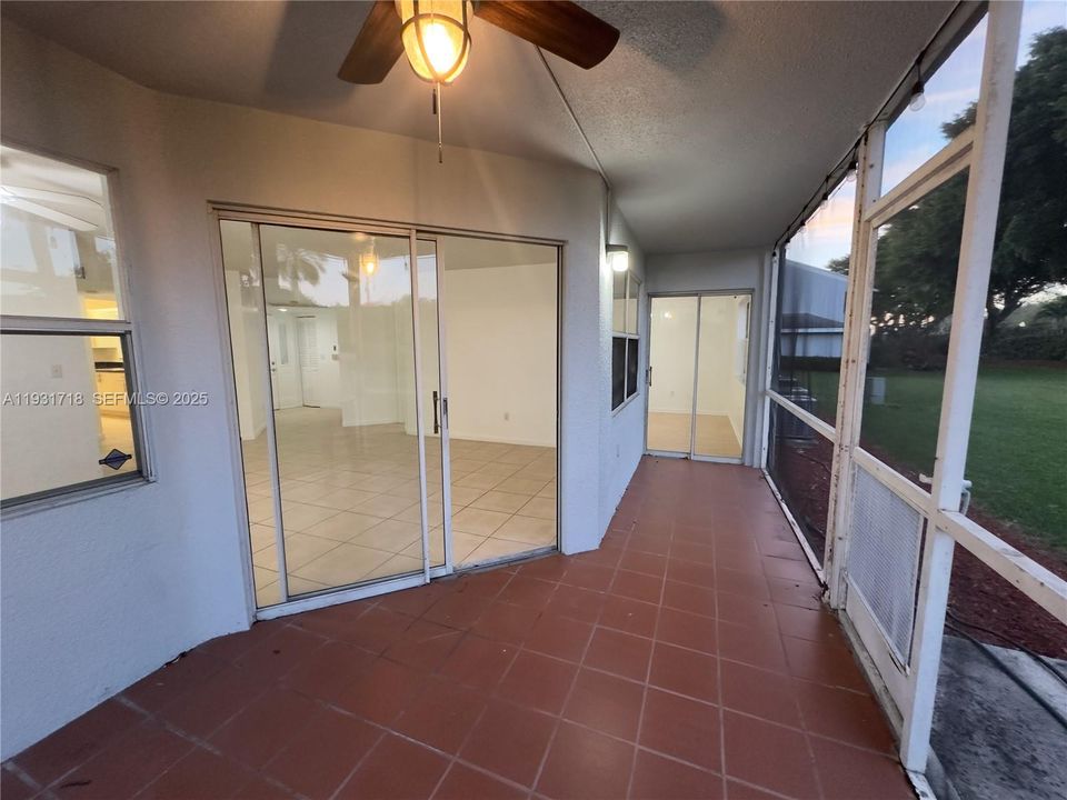 For Rent: $2,100 (2 beds, 2 baths, 1070 Square Feet)