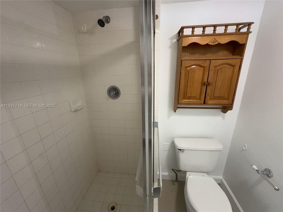 For Rent: $2,100 (2 beds, 2 baths, 1070 Square Feet)