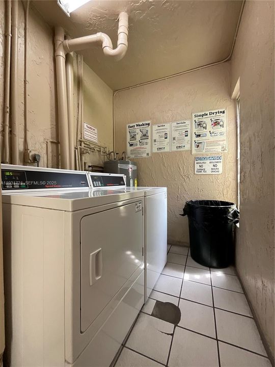 For Rent: $2,250 (2 beds, 2 baths, 911 Square Feet)