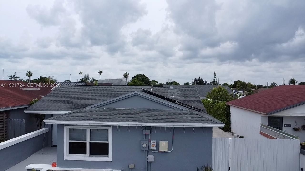 На продажу: $592,888 (3 спален, 2 ванн, 1244 Квадратных фут)