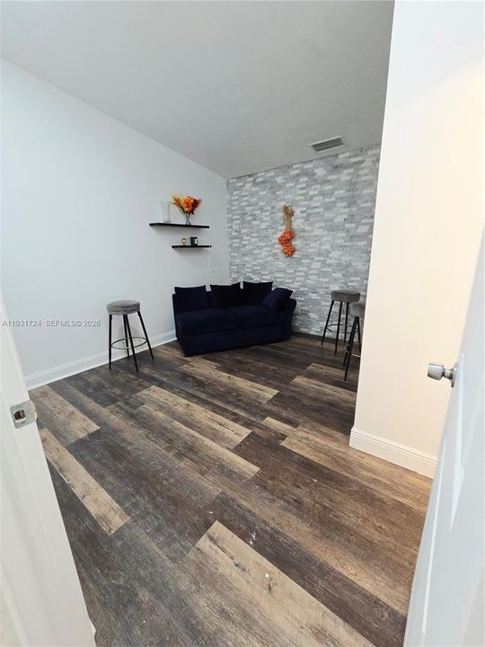 На продажу: $592,888 (3 спален, 2 ванн, 1244 Квадратных фут)