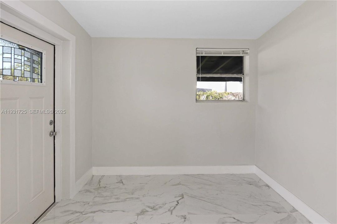 En Venta: $499,000 (2 camas, 1 baños, 886 Pies cuadrados)