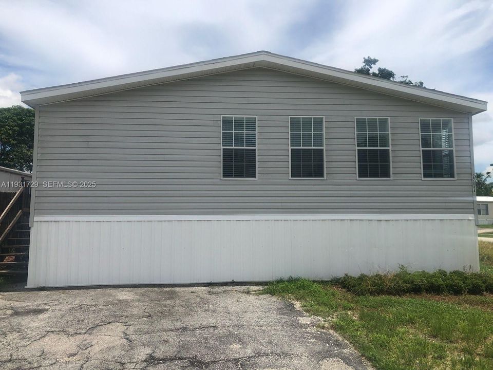 В аренду: $1,795 (2 спален, 2 ванн, 1984 Квадратных фут)