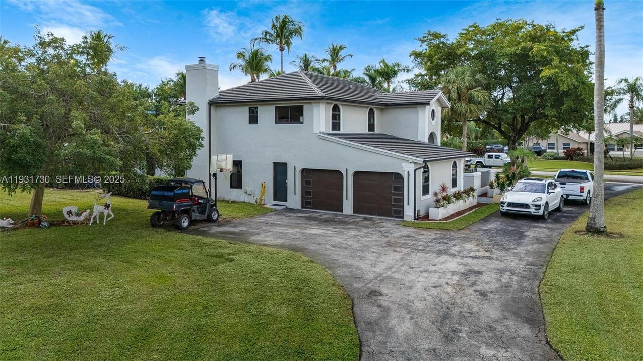 For Sale: $1,350,000 (4 beds, 4 baths, 3192 Square Feet)