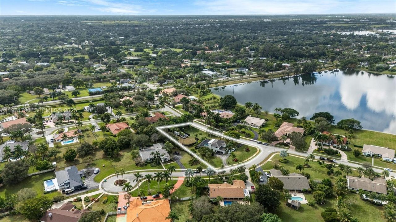 For Sale: $1,350,000 (4 beds, 4 baths, 3192 Square Feet)