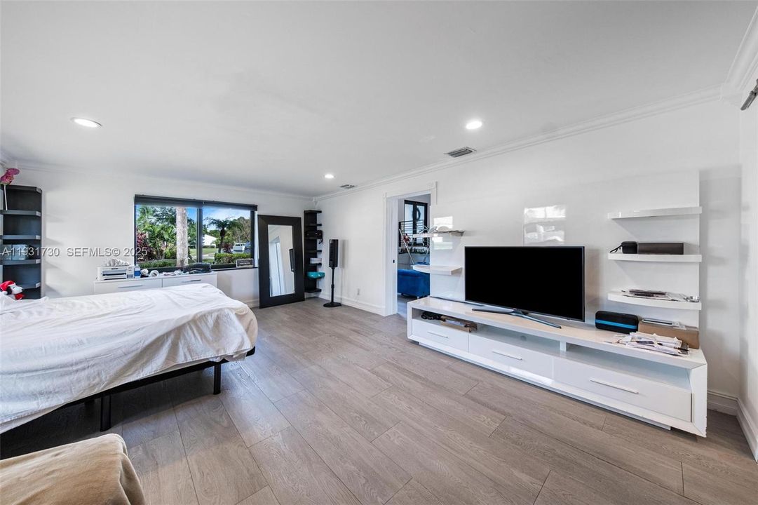 For Sale: $1,350,000 (4 beds, 4 baths, 3192 Square Feet)