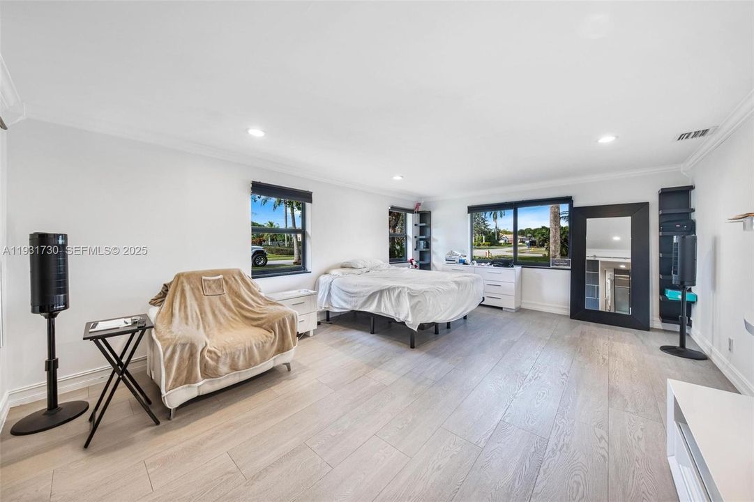 For Sale: $1,350,000 (4 beds, 4 baths, 3192 Square Feet)