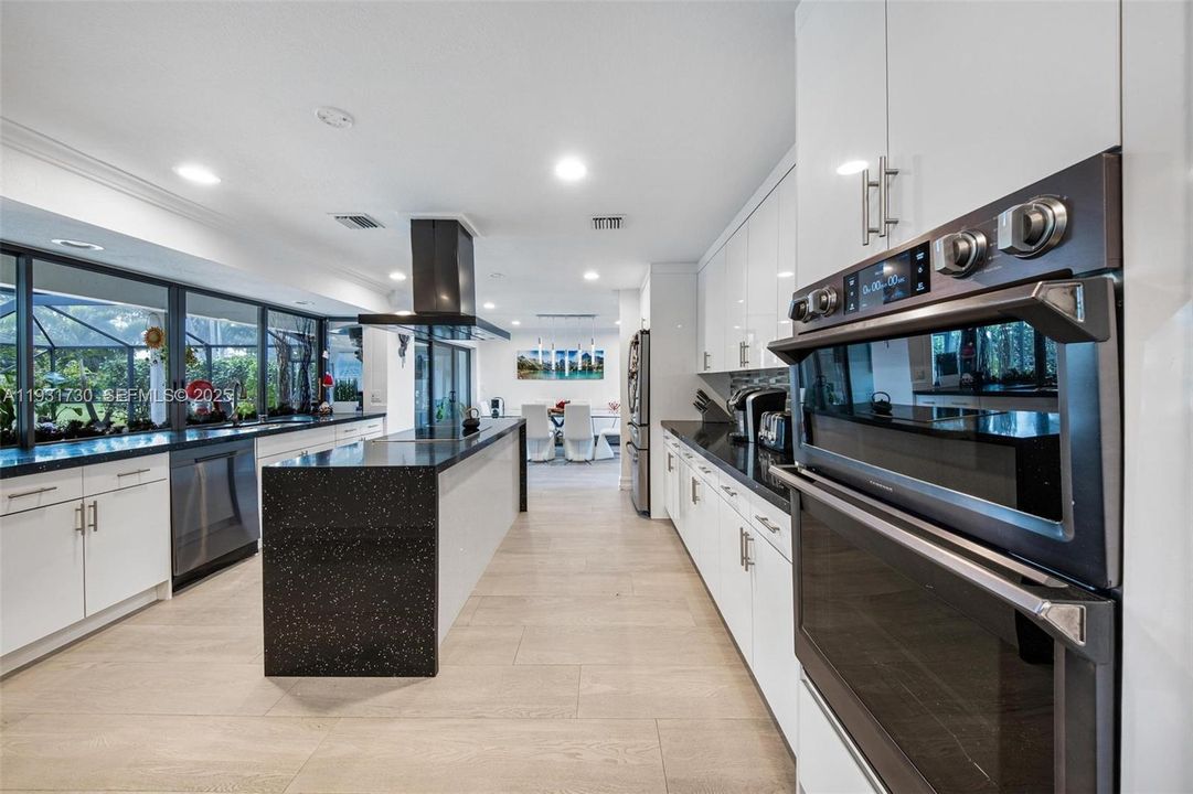 For Sale: $1,350,000 (4 beds, 4 baths, 3192 Square Feet)