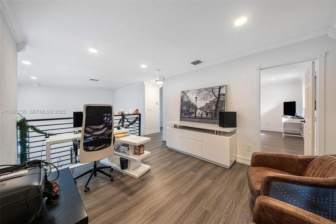 For Sale: $1,350,000 (4 beds, 4 baths, 3192 Square Feet)