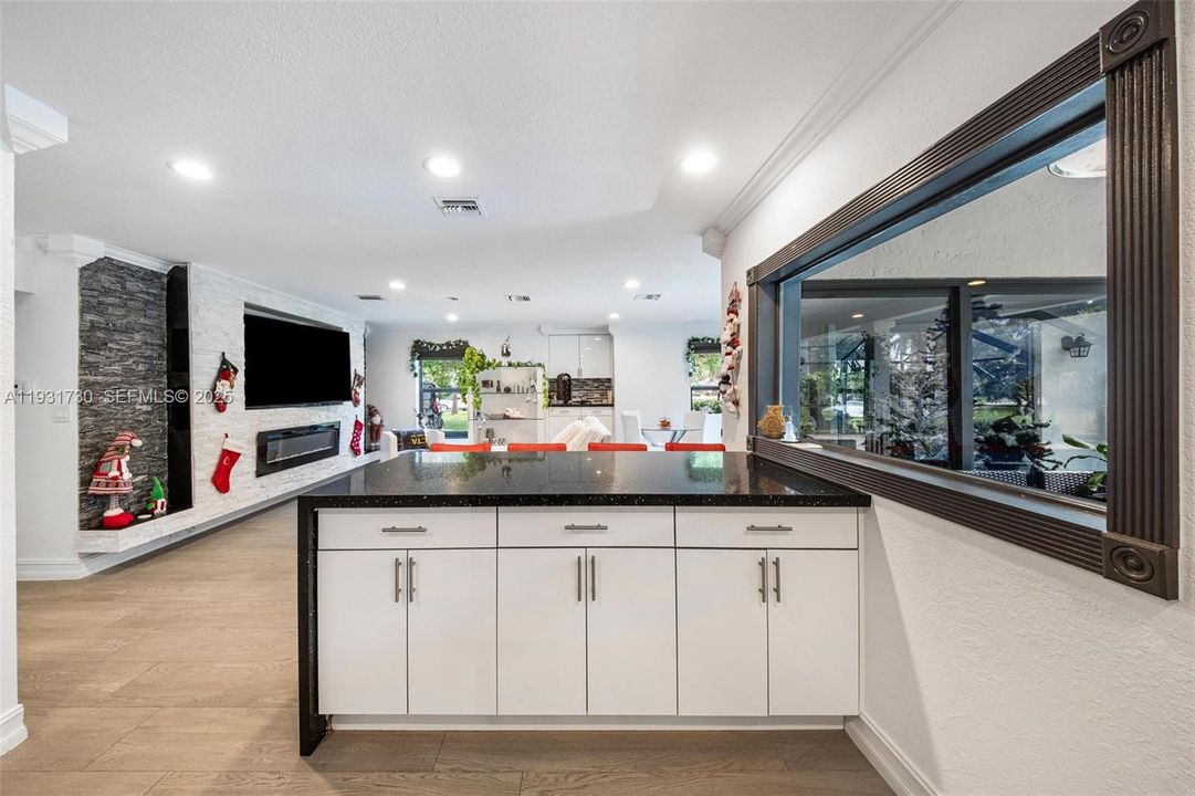 For Sale: $1,350,000 (4 beds, 4 baths, 3192 Square Feet)