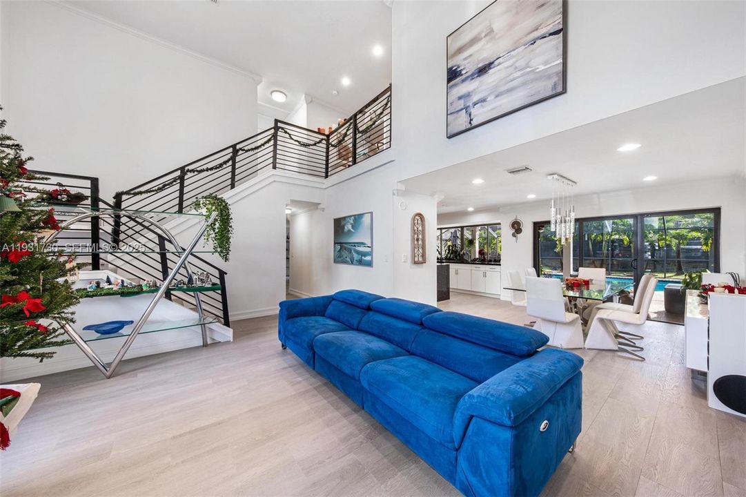 For Sale: $1,350,000 (4 beds, 4 baths, 3192 Square Feet)