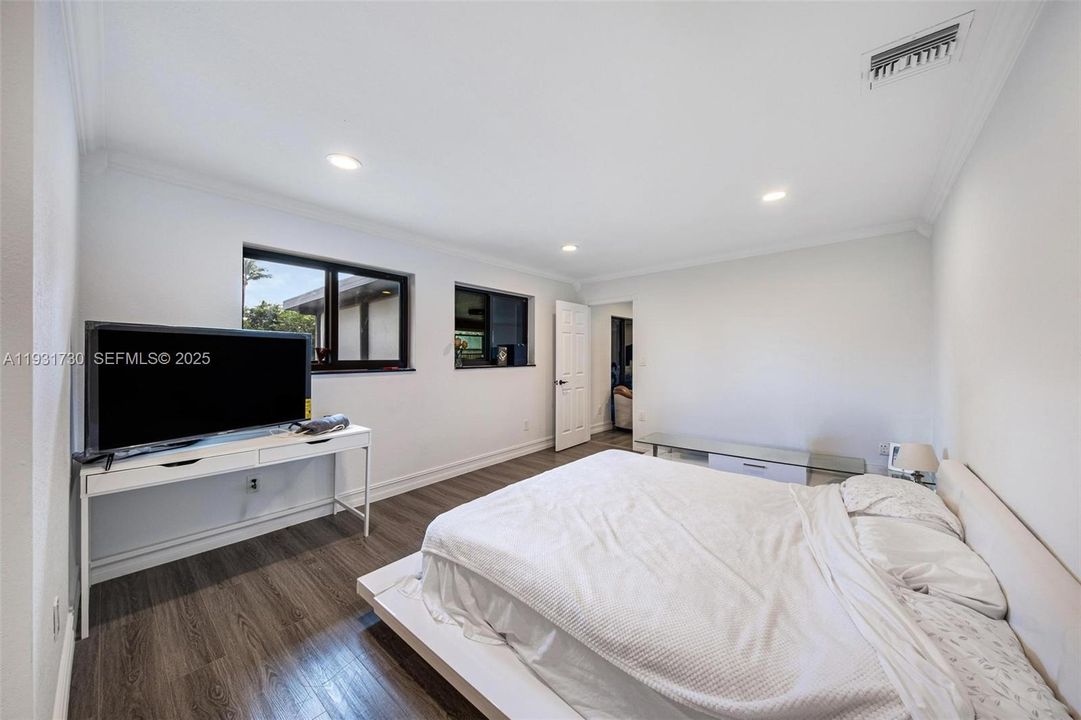 For Sale: $1,350,000 (4 beds, 4 baths, 3192 Square Feet)