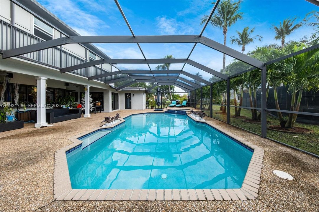 For Sale: $1,350,000 (4 beds, 4 baths, 3192 Square Feet)