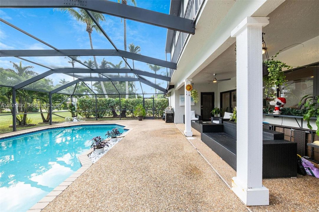 For Sale: $1,350,000 (4 beds, 4 baths, 3192 Square Feet)