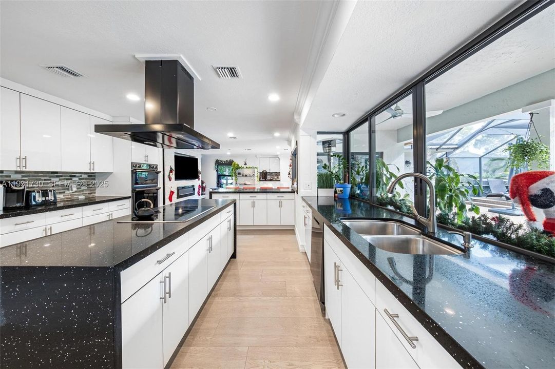 For Sale: $1,350,000 (4 beds, 4 baths, 3192 Square Feet)