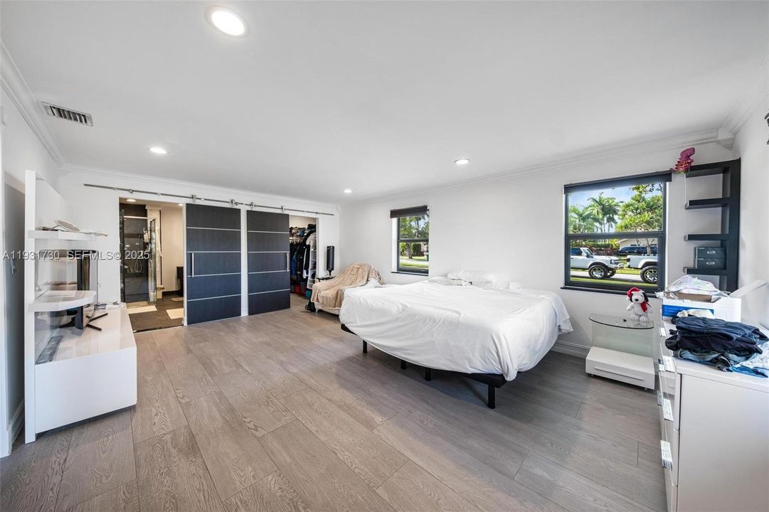 For Sale: $1,350,000 (4 beds, 4 baths, 3192 Square Feet)