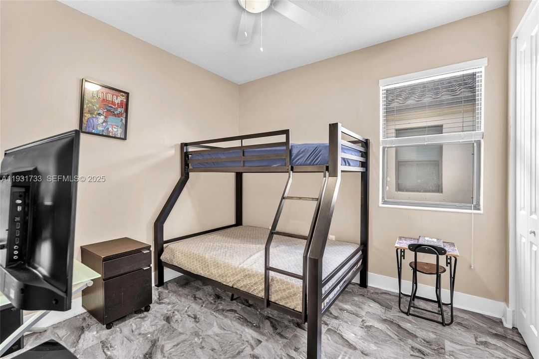 En Renta: $5,500 (5 camas, 3 baños, 2436 Pies cuadrados)