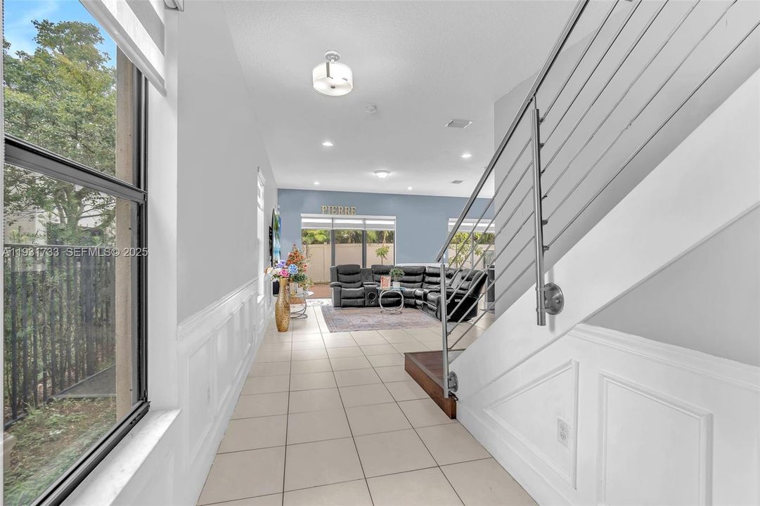 En Renta: $5,500 (5 camas, 3 baños, 2436 Pies cuadrados)