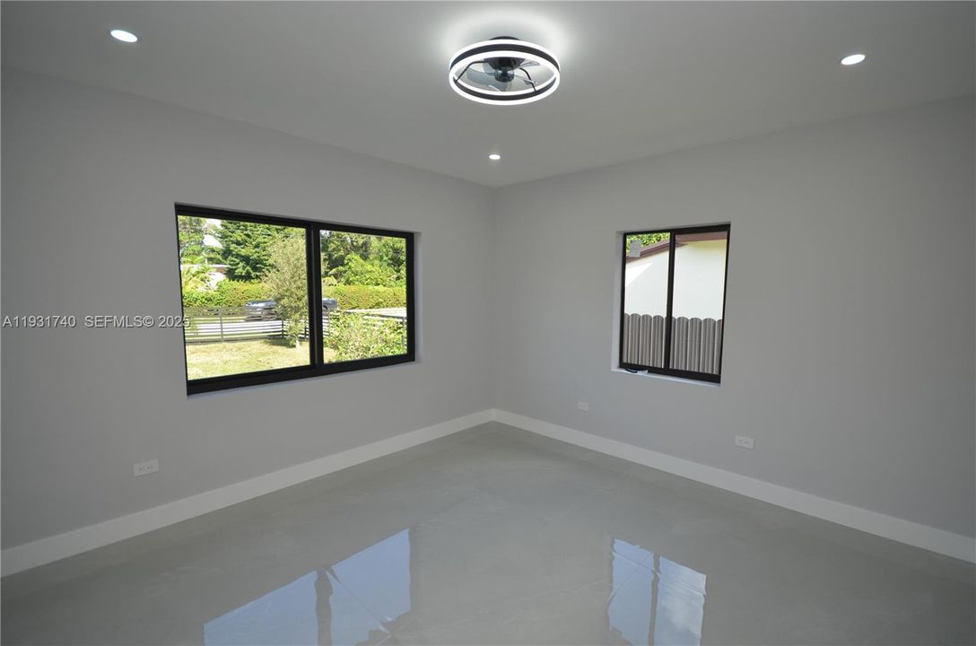 На продажу: $599,900 (3 спален, 2 ванн, 1079 Квадратных фут)