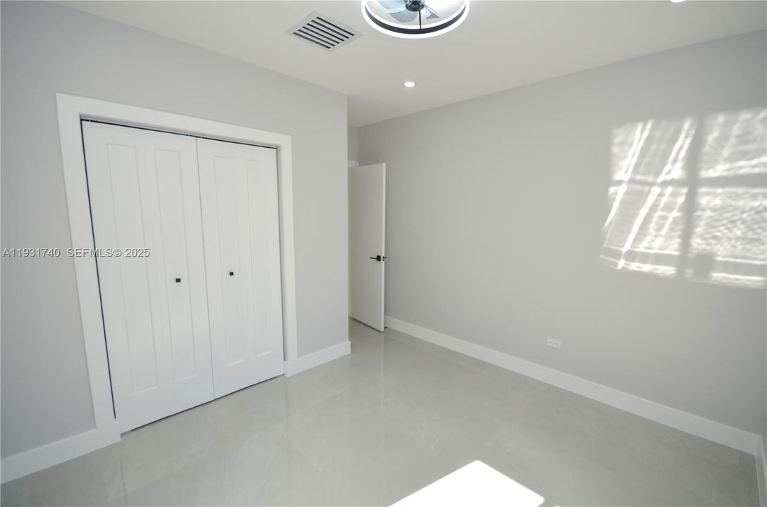 На продажу: $599,900 (3 спален, 2 ванн, 1079 Квадратных фут)