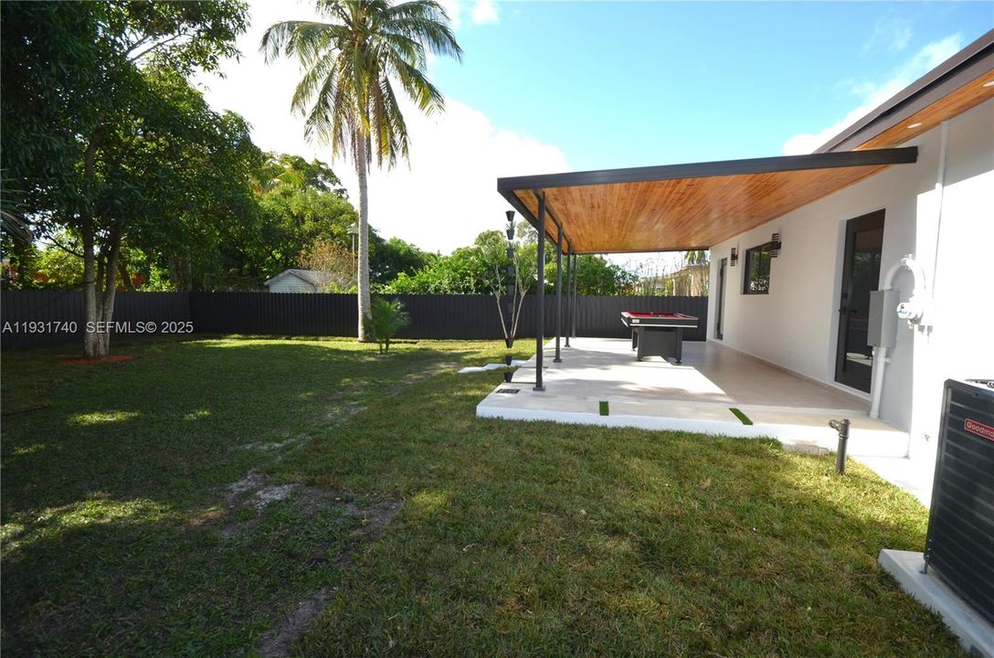 На продажу: $599,900 (3 спален, 2 ванн, 1079 Квадратных фут)