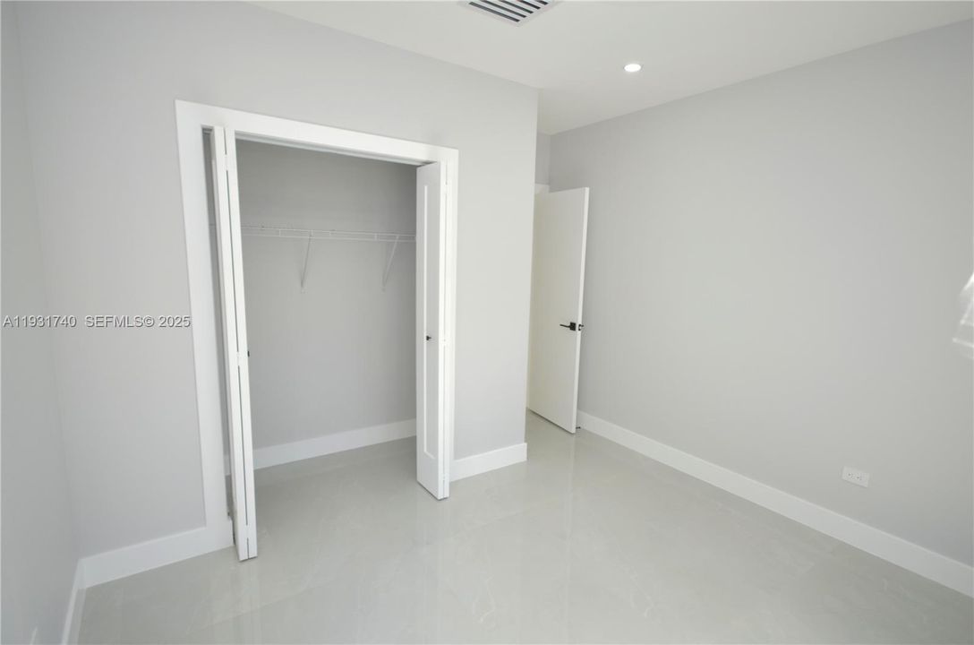 На продажу: $599,900 (3 спален, 2 ванн, 1079 Квадратных фут)