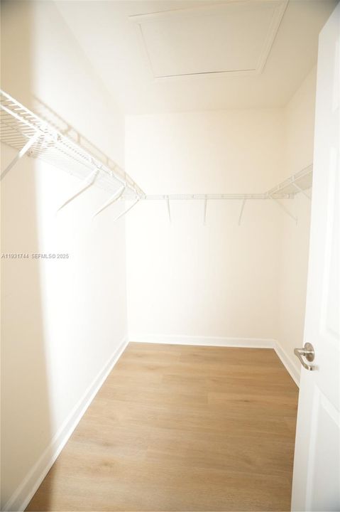 For Rent: $4,200 (4 beds, 3 baths, 2206 Square Feet)