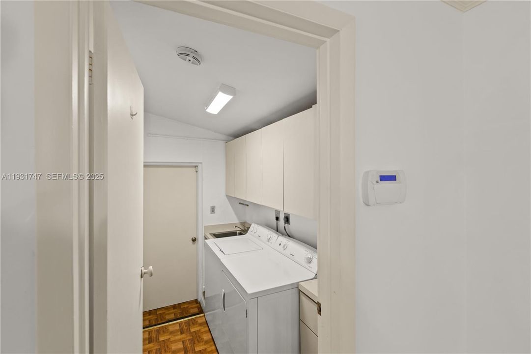 En Renta: $5,998 (4 camas, 3 baños, 2054 Pies cuadrados)