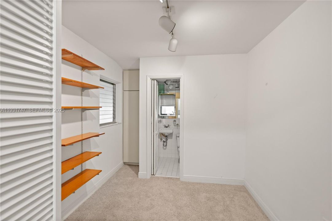 En Renta: $5,998 (4 camas, 3 baños, 2054 Pies cuadrados)