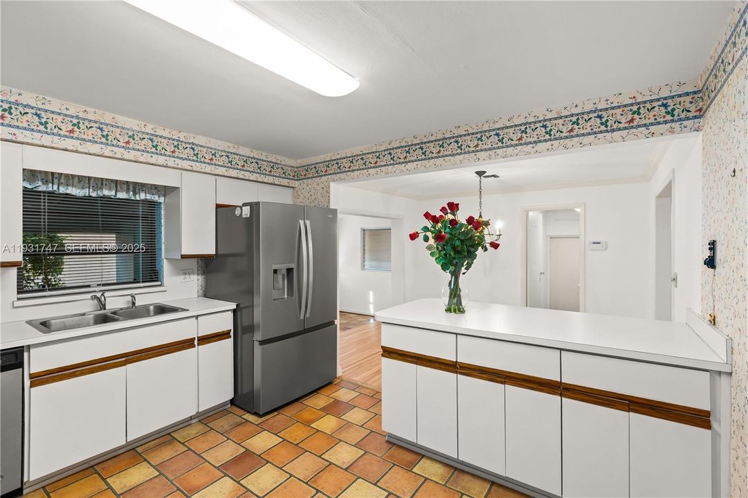 En Renta: $5,998 (4 camas, 3 baños, 2054 Pies cuadrados)