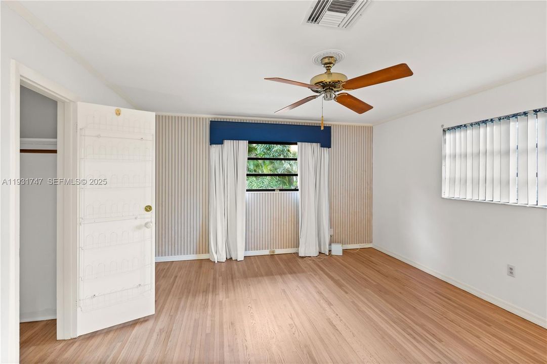 En Renta: $5,998 (4 camas, 3 baños, 2054 Pies cuadrados)